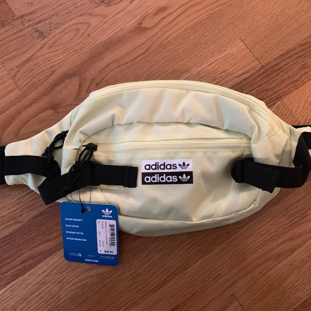 adidas Originals Utility Sling Bag (NEW WITH TAGS)